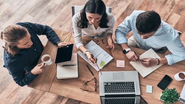 EL APORTE QUE GENERA EL CRM EN PYMES Y GRANDES EMPRESAS